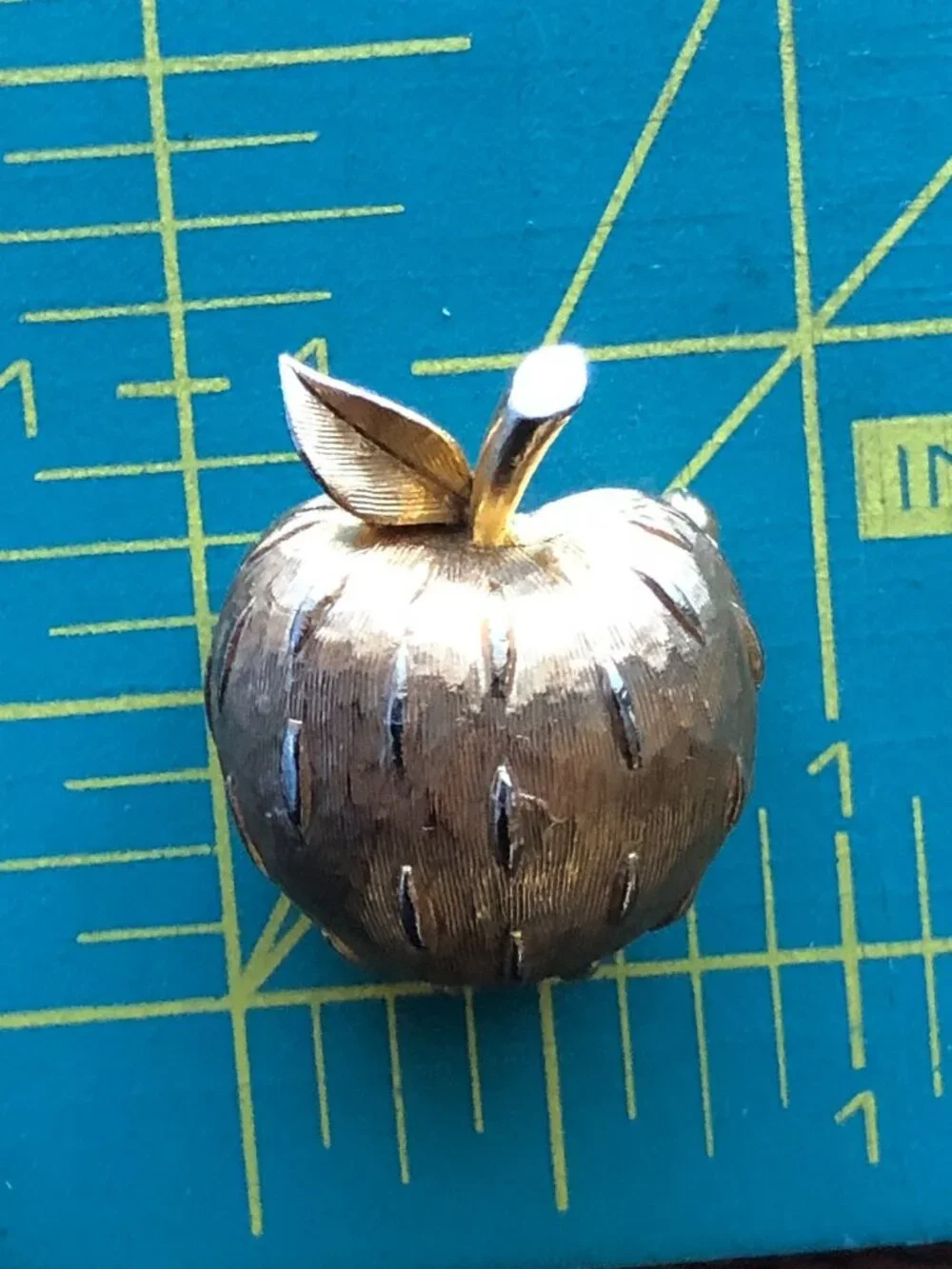 Napier Signed Apple Brooch Scatter Tie Pin - Designer Eugene Bertolli Book Piec